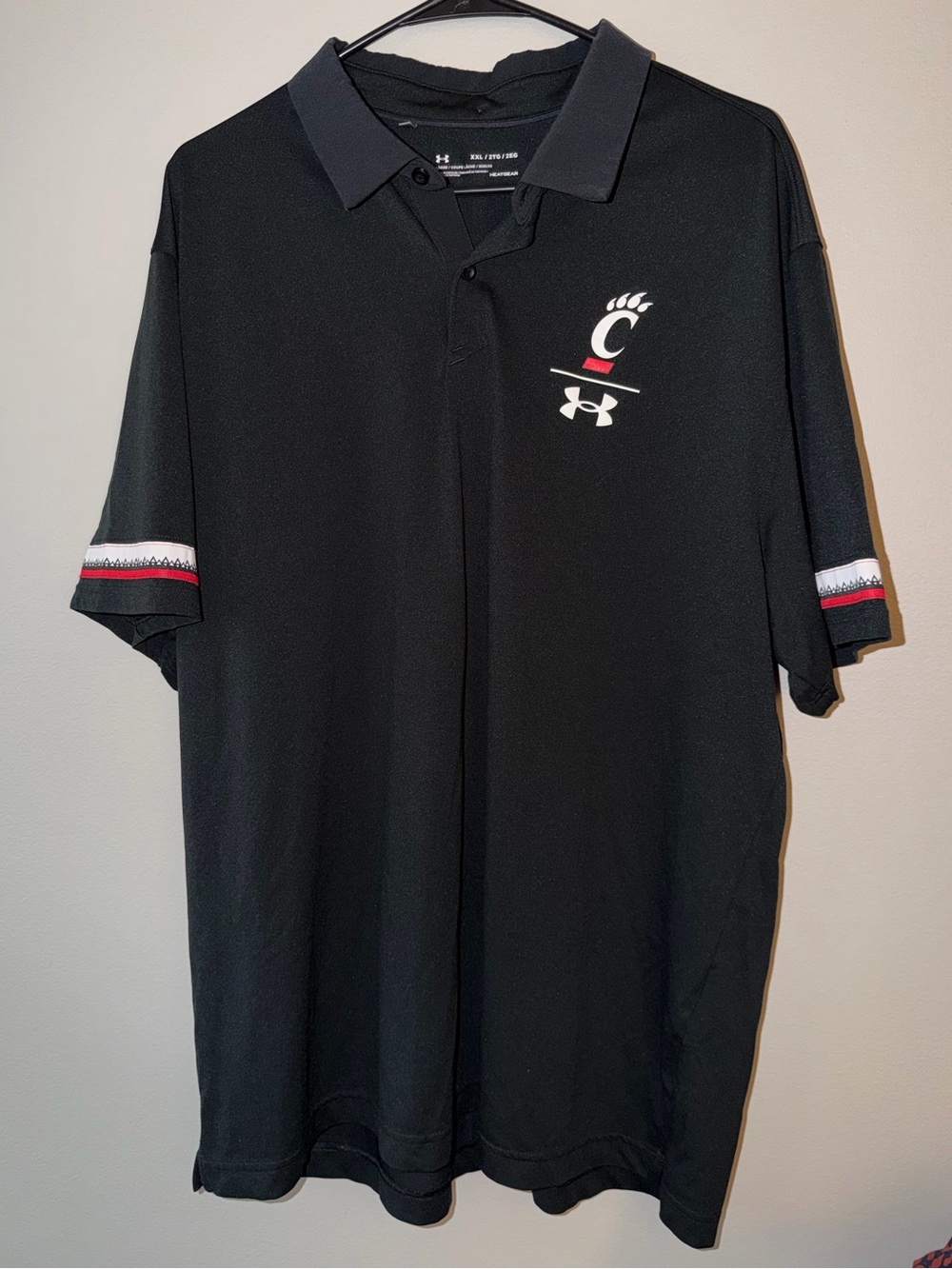 Cincinnati Under Armour Men’s Black Bearcats Polo Shirt